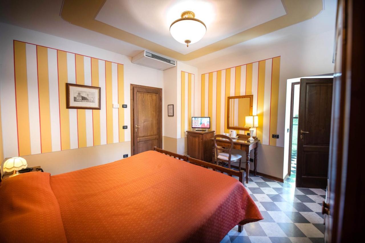 Park Hotel Regina - With Air-Condition And Pool Bagni di Lucca Kültér fotó