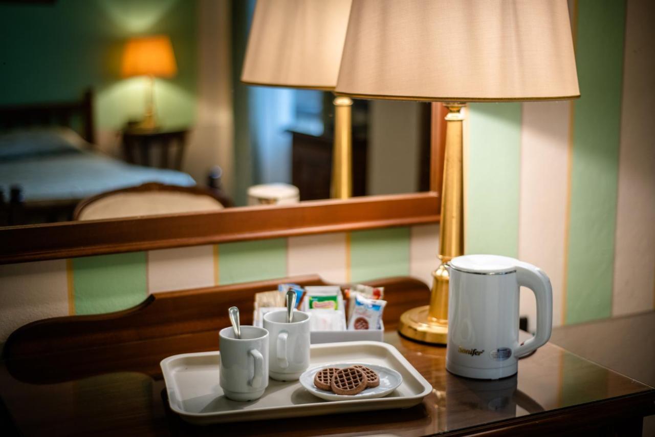 Park Hotel Regina - With Air-Condition And Pool Bagni di Lucca Kültér fotó